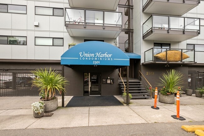 Foto del edificio - 2301 Fairview Ave E