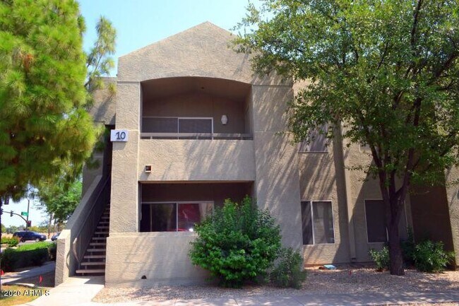 Foto del edificio - 1295 N Ash St