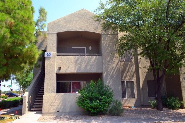 Building Photo - 1295 N Ash St