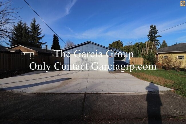 Photo - 4505 NE Emerson St House