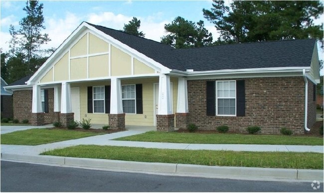 Building Photo - Ashton Trace
