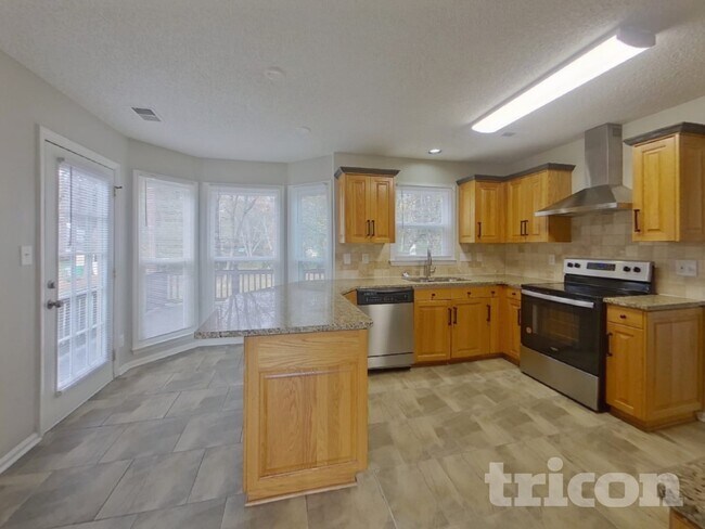 Foto del edificio - 713 Trailing Rock Dr