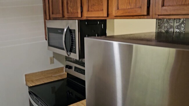 Foto del edificio - $1195 - 2/2 -Jefferson Square - Updated Unit!