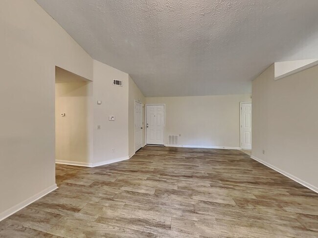 Foto del edificio - 1410 Stoneleigh Way