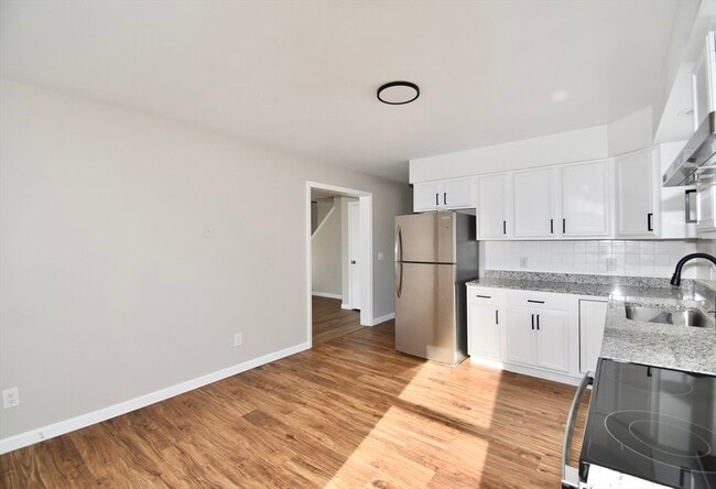 Foto del edificio - 72 Center St