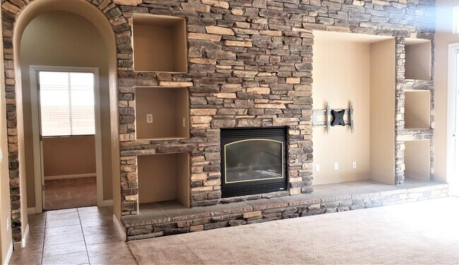 Building Photo - 5597 Villa Lucia Ct