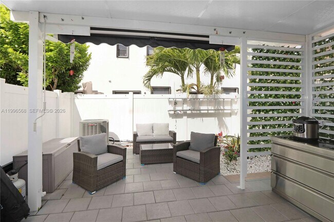 Foto del edificio - 10628 W 33rd Way