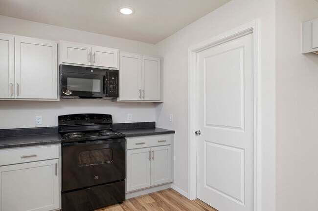Foto del edificio - 3 Bedroom Rental with Fence!