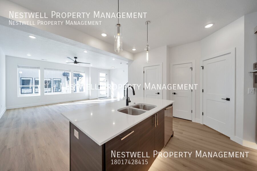 Primary Photo - Luxury Living Awaits: Brand New High-End T...