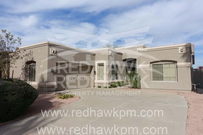 Primary Photo - Immaculate Three Bedroom plus Bonus Room, ...