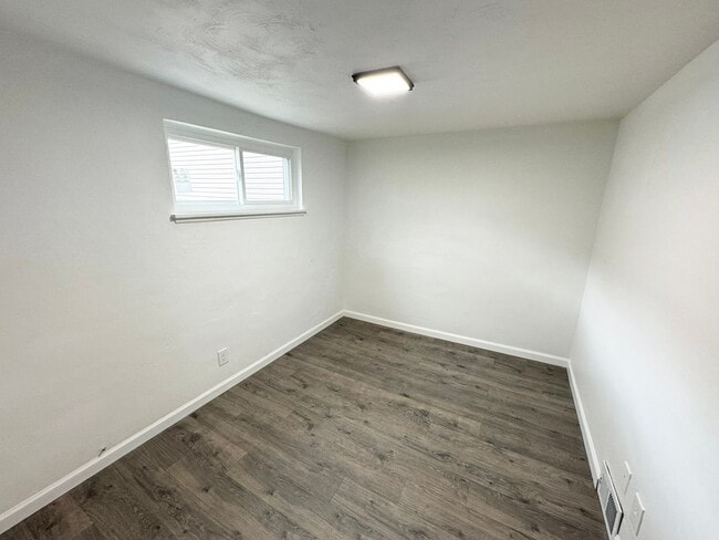 Foto del edificio - 306-306 Pilgrim Way