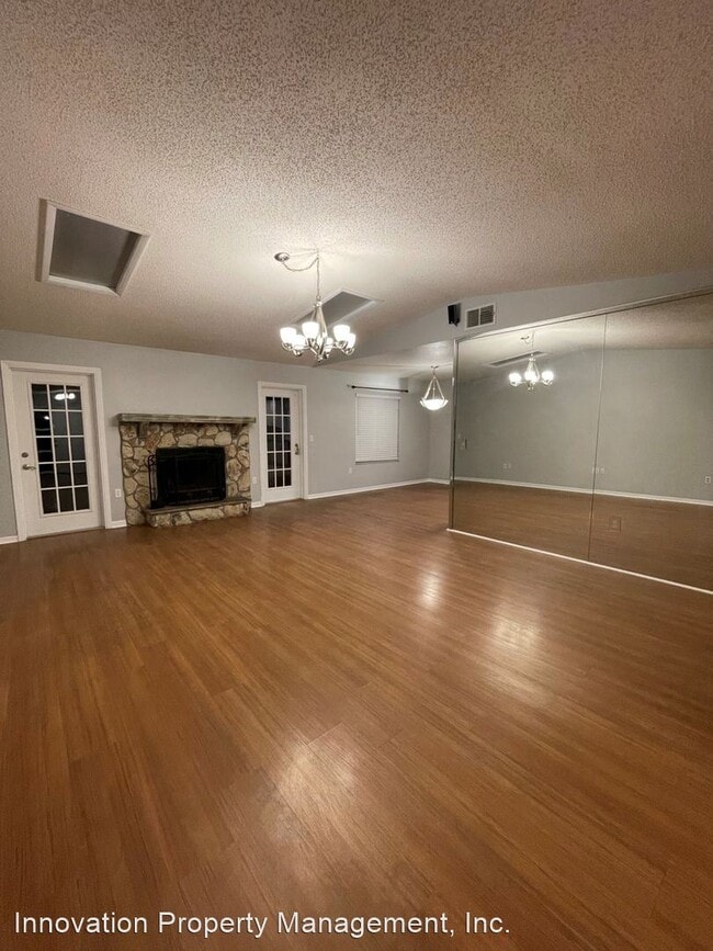 Building Photo - 3 br, 2 bath House - 4458 Wyndcliff Ct