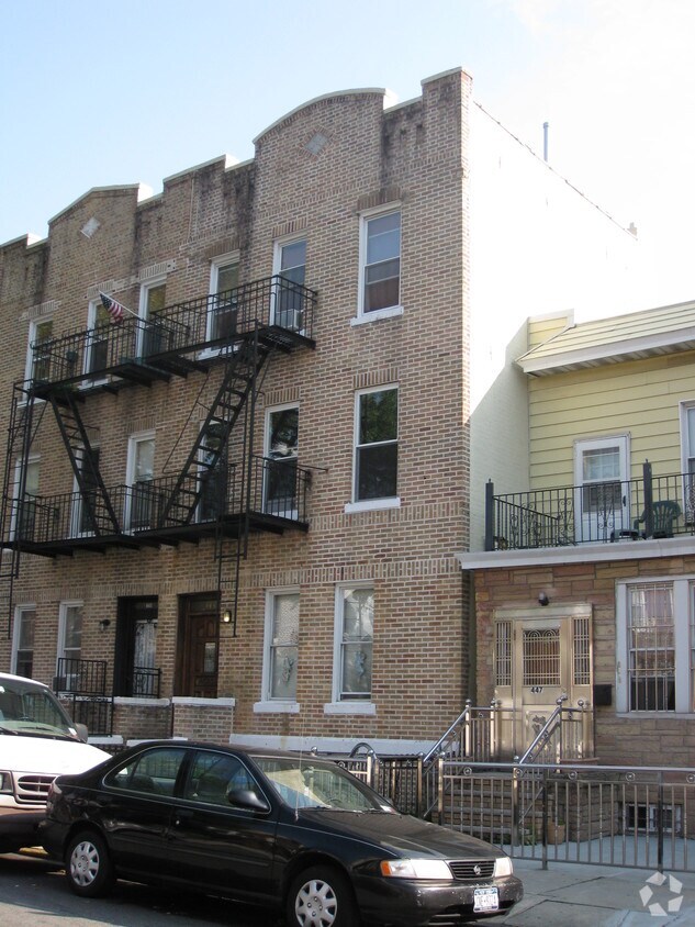 Primary Photo - 443 83rd St