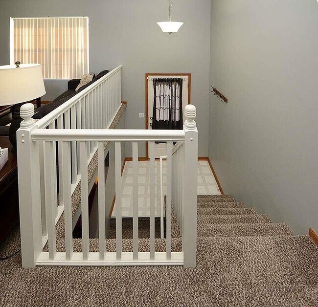 Foto del edificio - 7884 Redick Ave