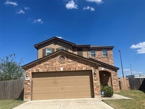 Building Photo - 4410 King's Canyon Dr