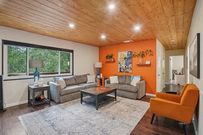 Foto del edificio - 25340 Marion Ridge Dr