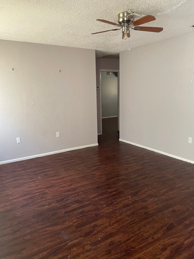 Building Photo - 11248 120th Terrace N