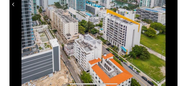 Foto del edificio - 425 NE 30th St