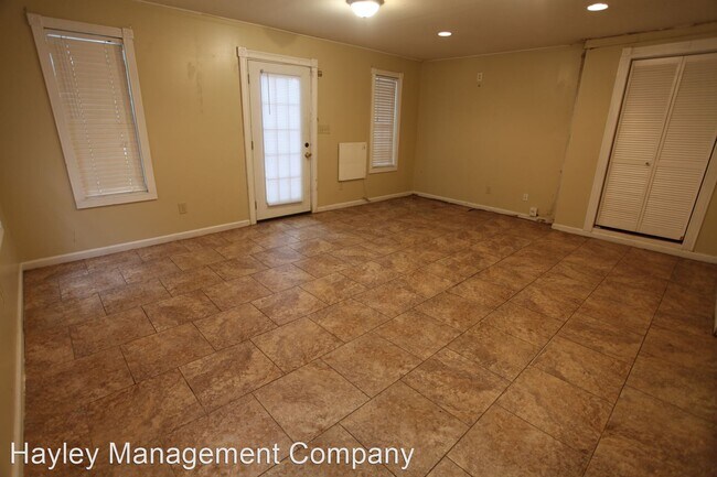 Building Photo - 3 br, 2 bath House - 813 Choctaw Avenue