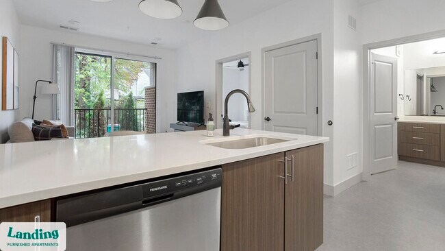 Building Photo - 2005 Brook Rd