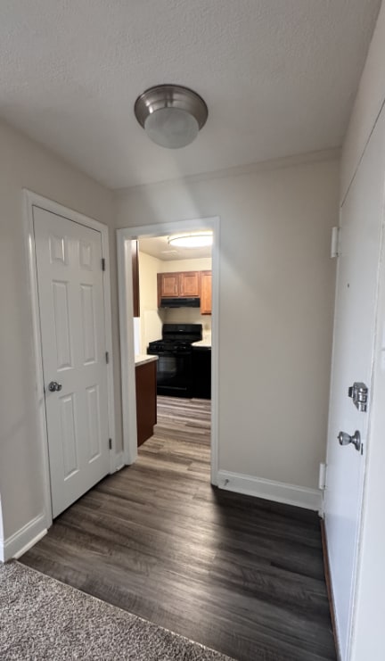 Interior Photo - Summit Hills