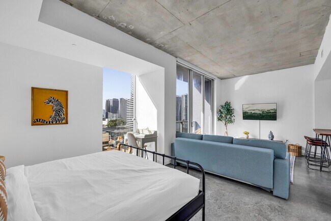 Foto del edificio - 245 SE 1st St