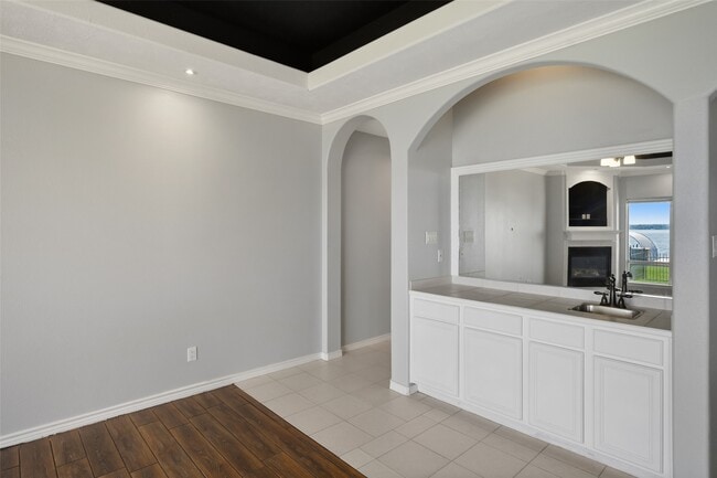 Building Photo - 16 Regency Pt