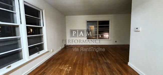 Foto del edificio - 2045 N 86th St