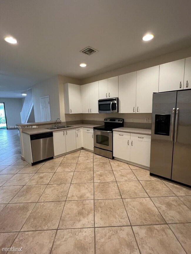 Foto del edificio - 4 br, 2.5 bath House - 4221 Vineyard Cir