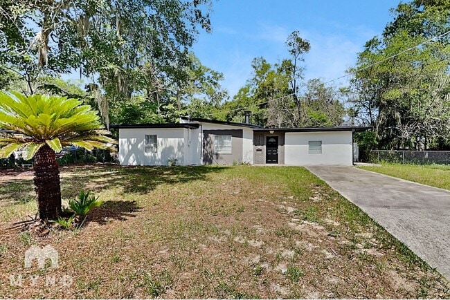 Building Photo - 3340 Peach Dr