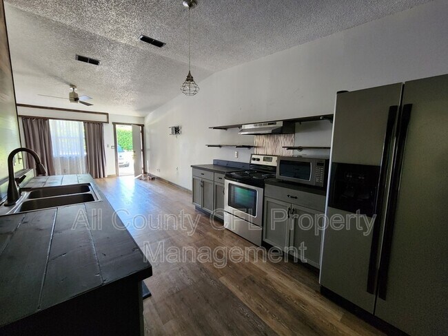 Foto del edificio - 205 Wendell Ave