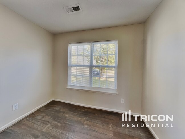 Building Photo - 5040 Liberty Hall Cir