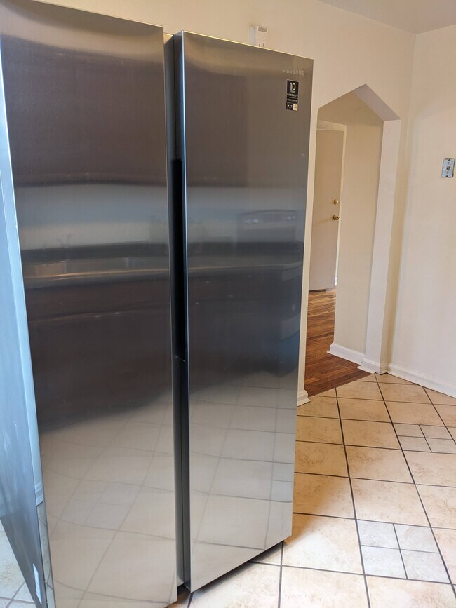 Foto del edificio - 5932 Belmont Ave