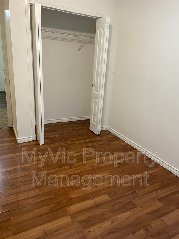 Building Photo - 9108-9149 149 St