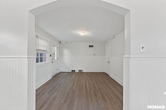 Building Photo - 821 Onslow St