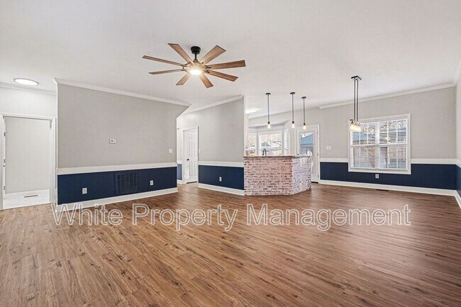 Building Photo - 2208 Charles Towne Ct