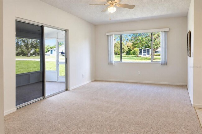 Building Photo - 6322 SW 106th Pl