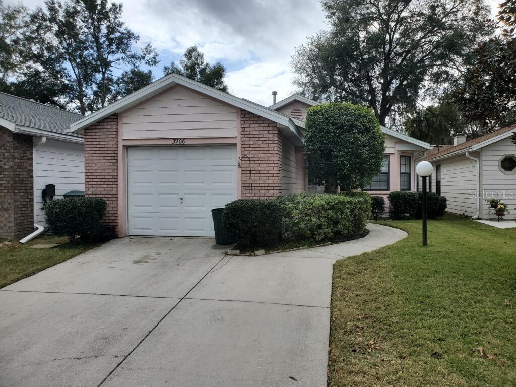 Foto principal - 3906 NE 22nd St