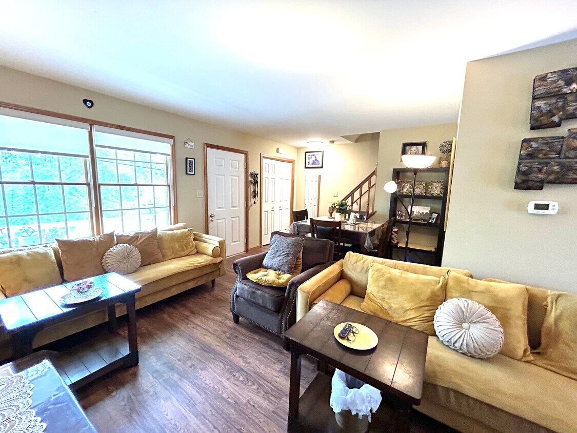 Foto principal - 945 Lightstreet Rd