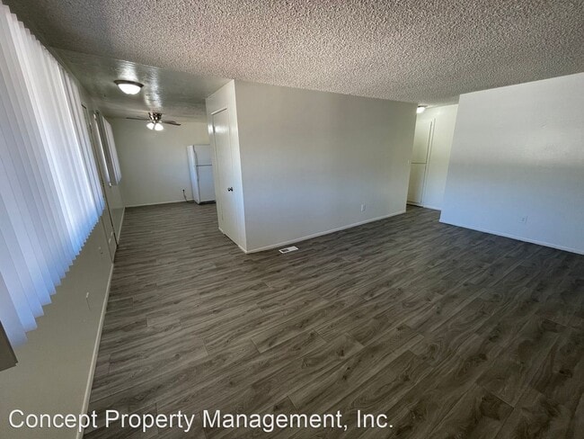 Building Photo - 2 br, 1 bath Apartment - 115 East 5460 Sou...