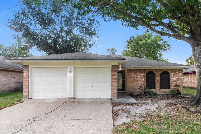 Building Photo - 15907 Marsh Hawk St