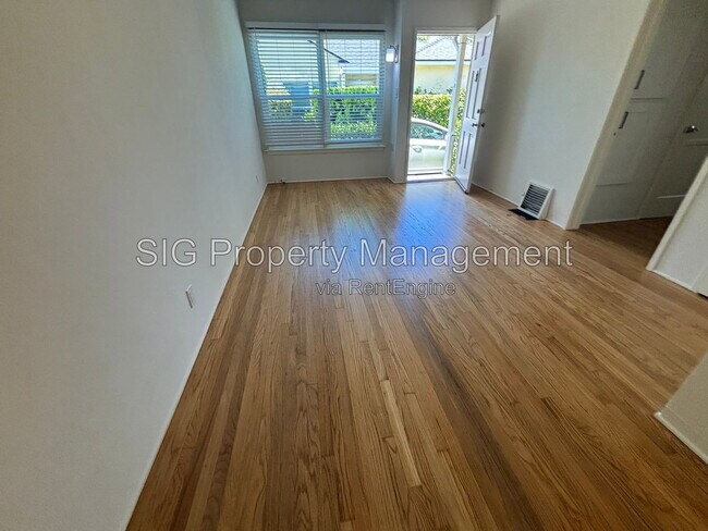 Foto del edificio - 1153 Western Ave