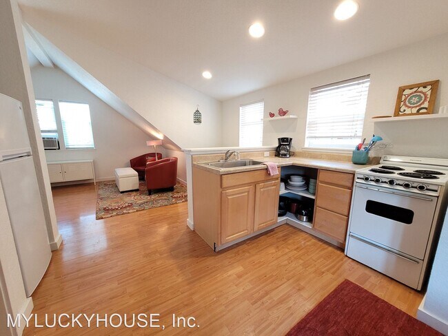 Building Photo - Studio, 1 bath House - 2815 Jill Avenue