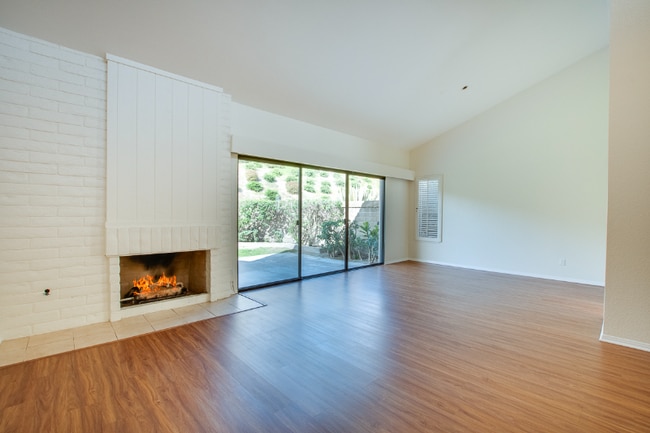 Building Photo - 1828 Caminito Ascua