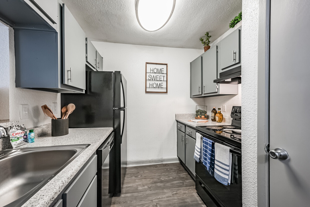 Primary Photo - 3000 @ Med Center