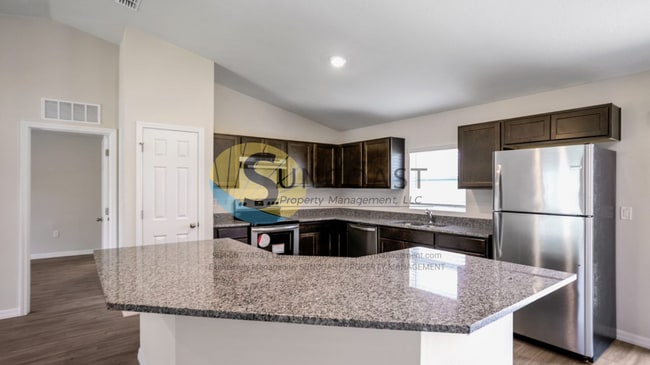 Building Photo - COMING SOON! Stunning 4BR/2BA Home for Ren...