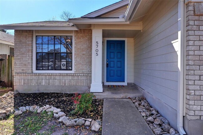 Building Photo - 5705 Shreveport Dr