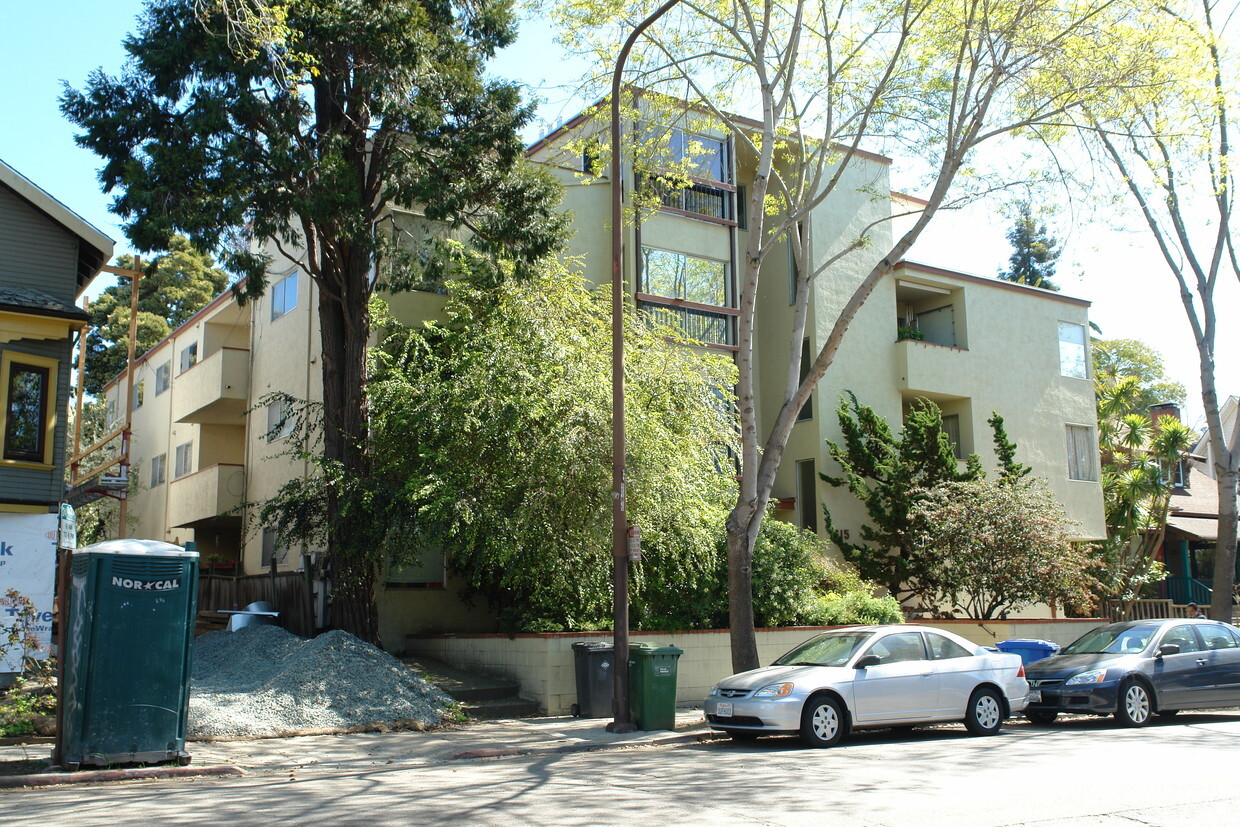 Building Photo - 1615 Martin Luther King Jr Way