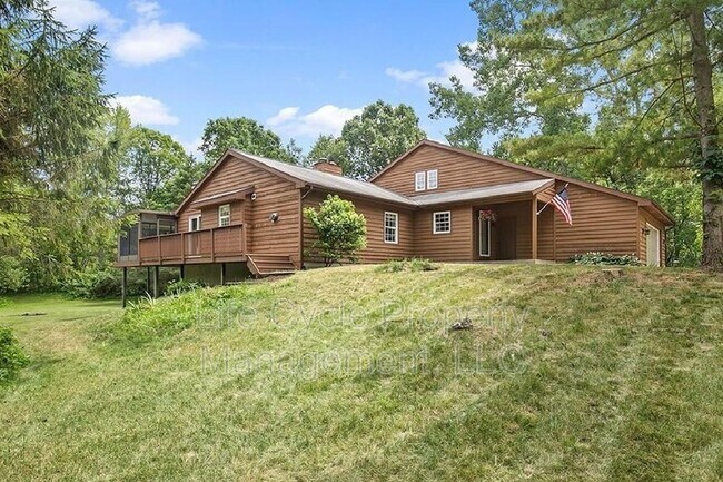 Building Photo - 4084 Grand River Ct NE