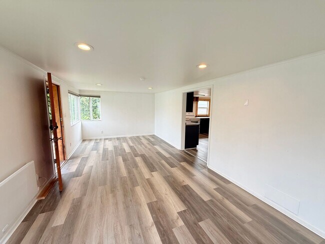 Foto del edificio - West Seattle Home